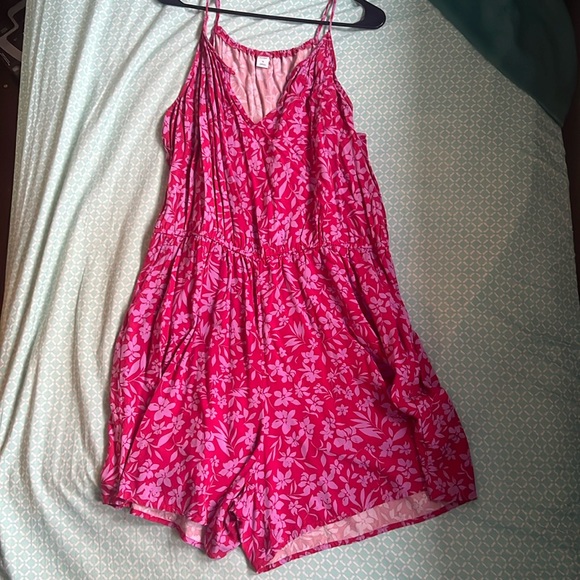 Old Navy Romper - Picture 1 of 5